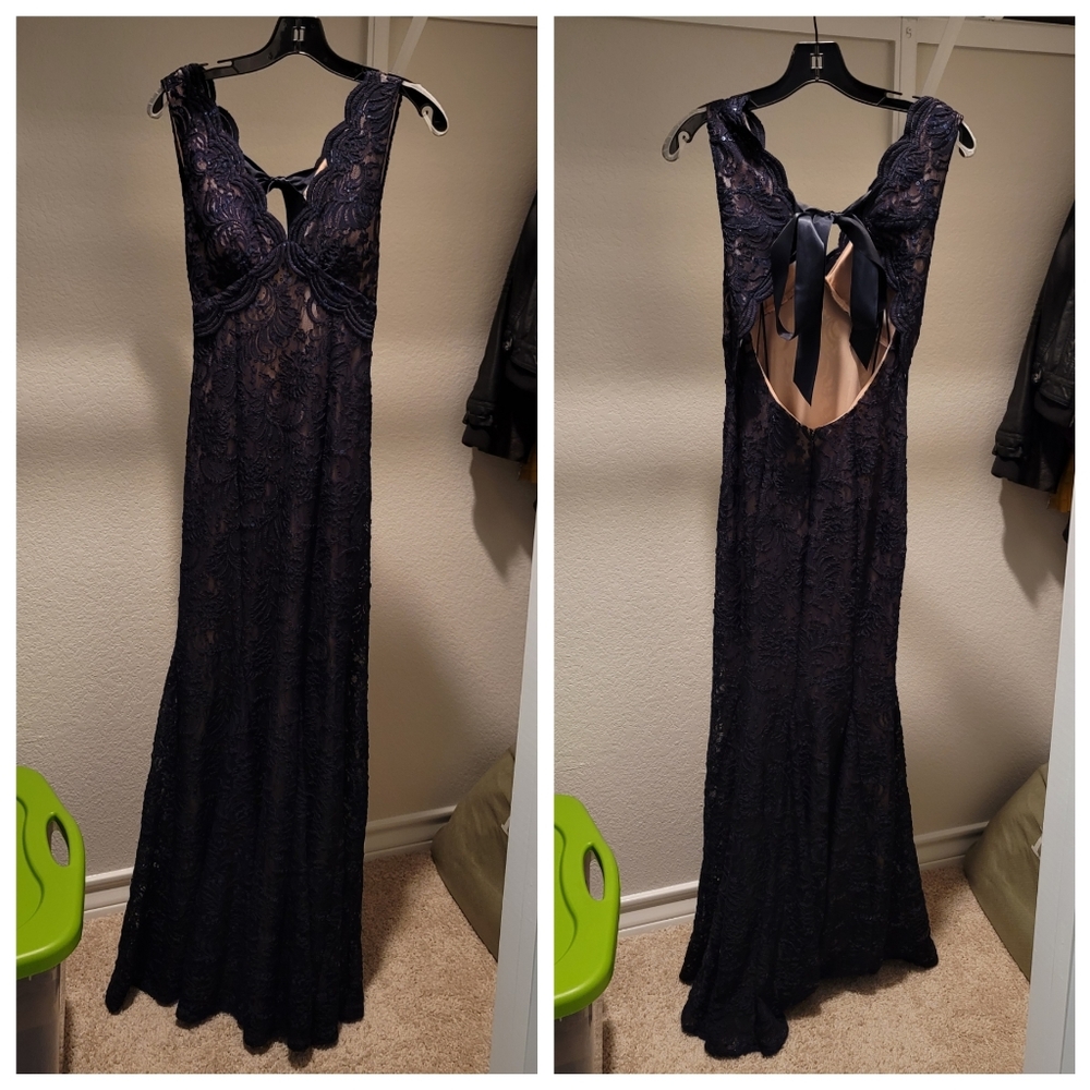 **Final Price** Floor Length Lace Gown